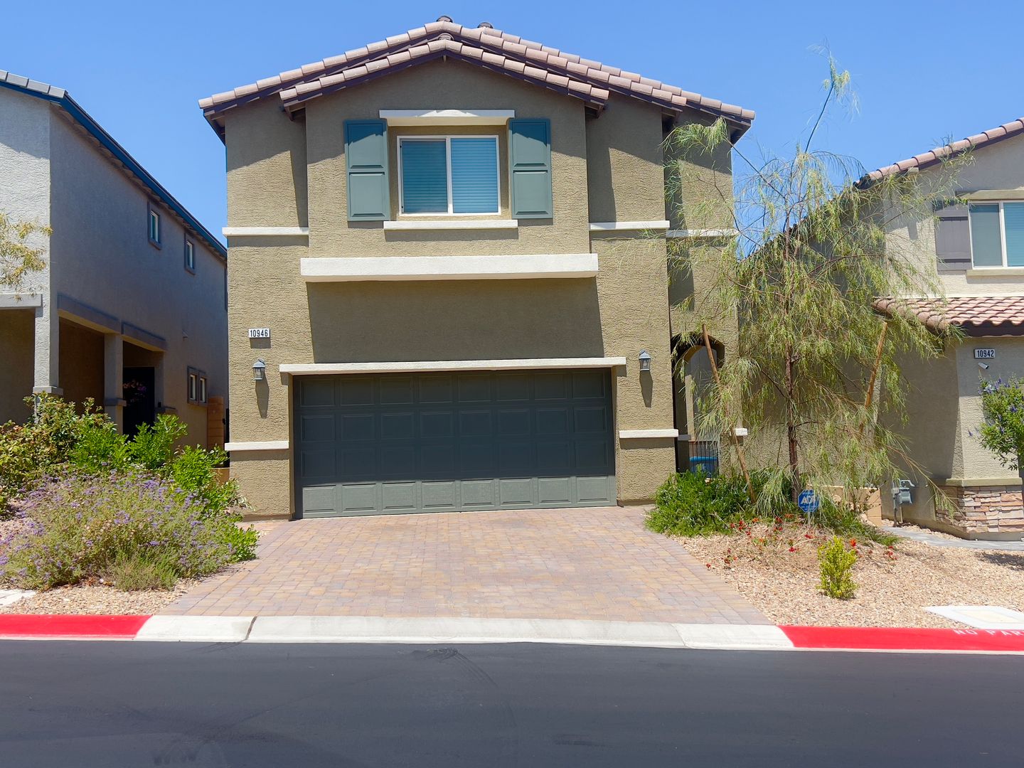 Las Vegas House: 10946 Cambridge Lakes Ave
