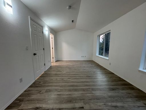 Spacious 3-Bedroom Beaverton Home with Attached Garage & Fireplace! – photo 1