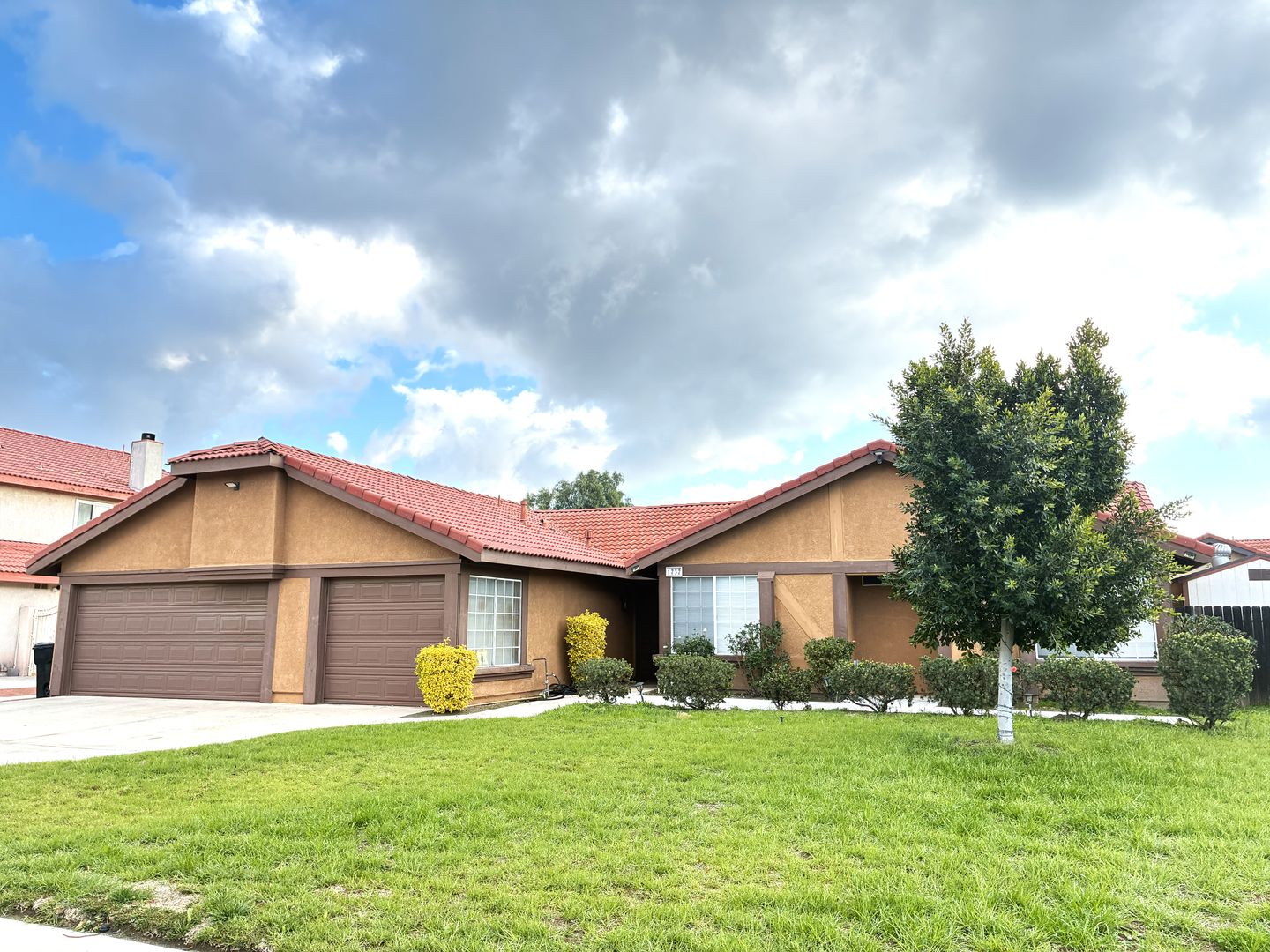 Rialto House: 1737 N. Encina Ave