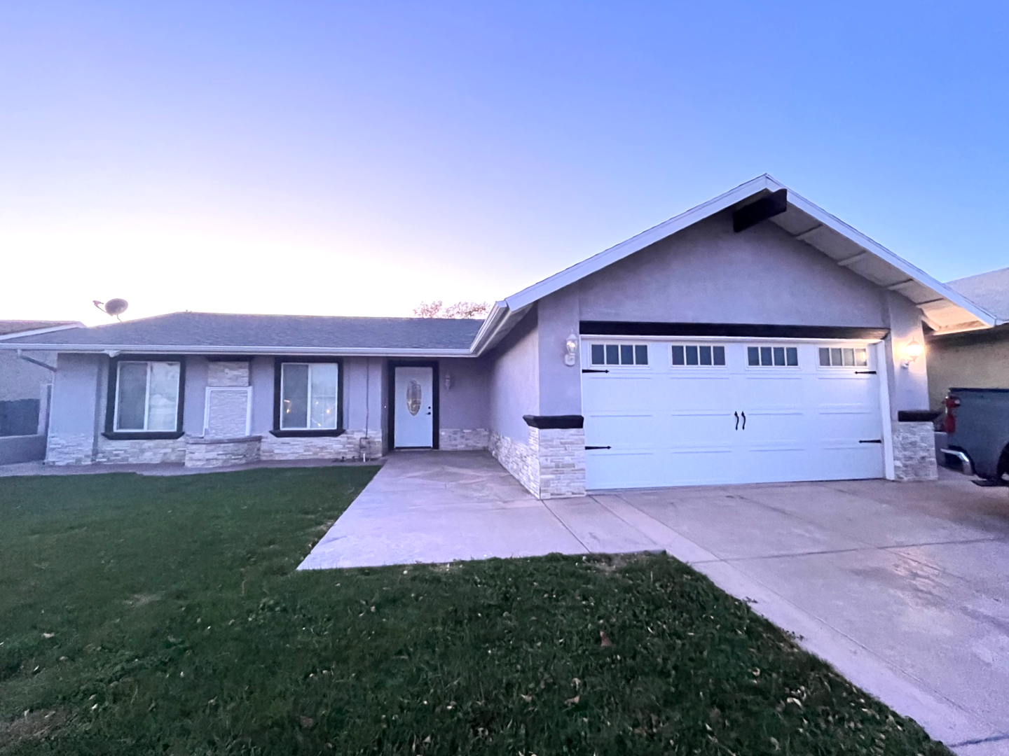 Fontana Apartment: 7640 Date Ave