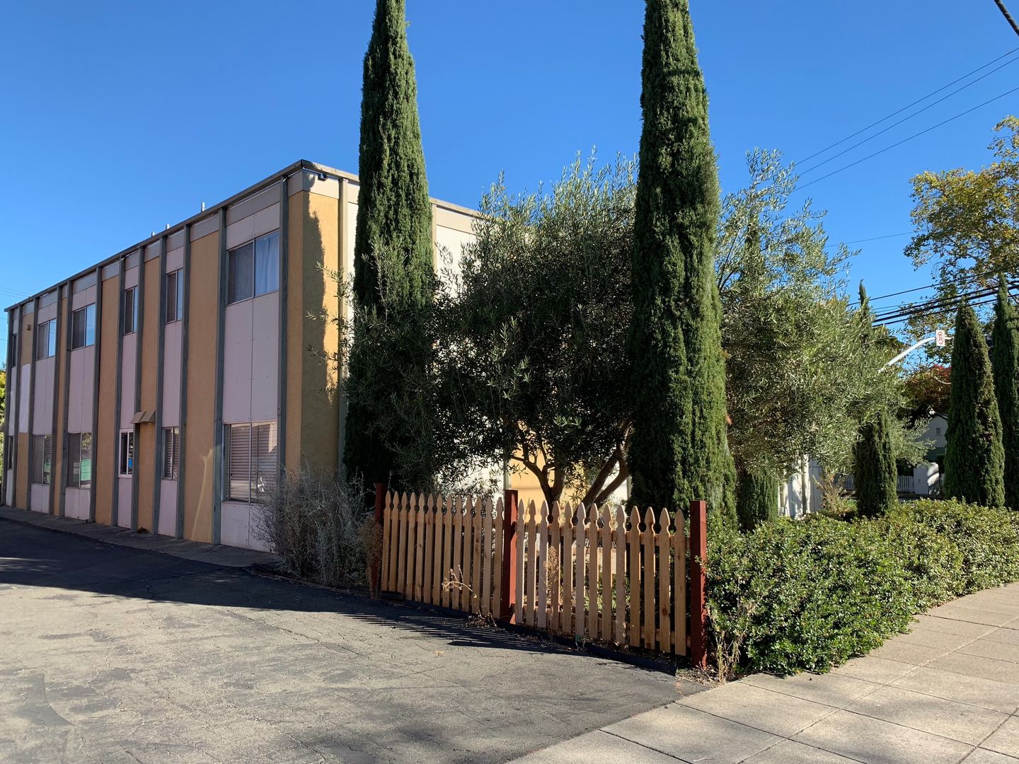 Petaluma Apartment: 37 El Rose Drive - 2