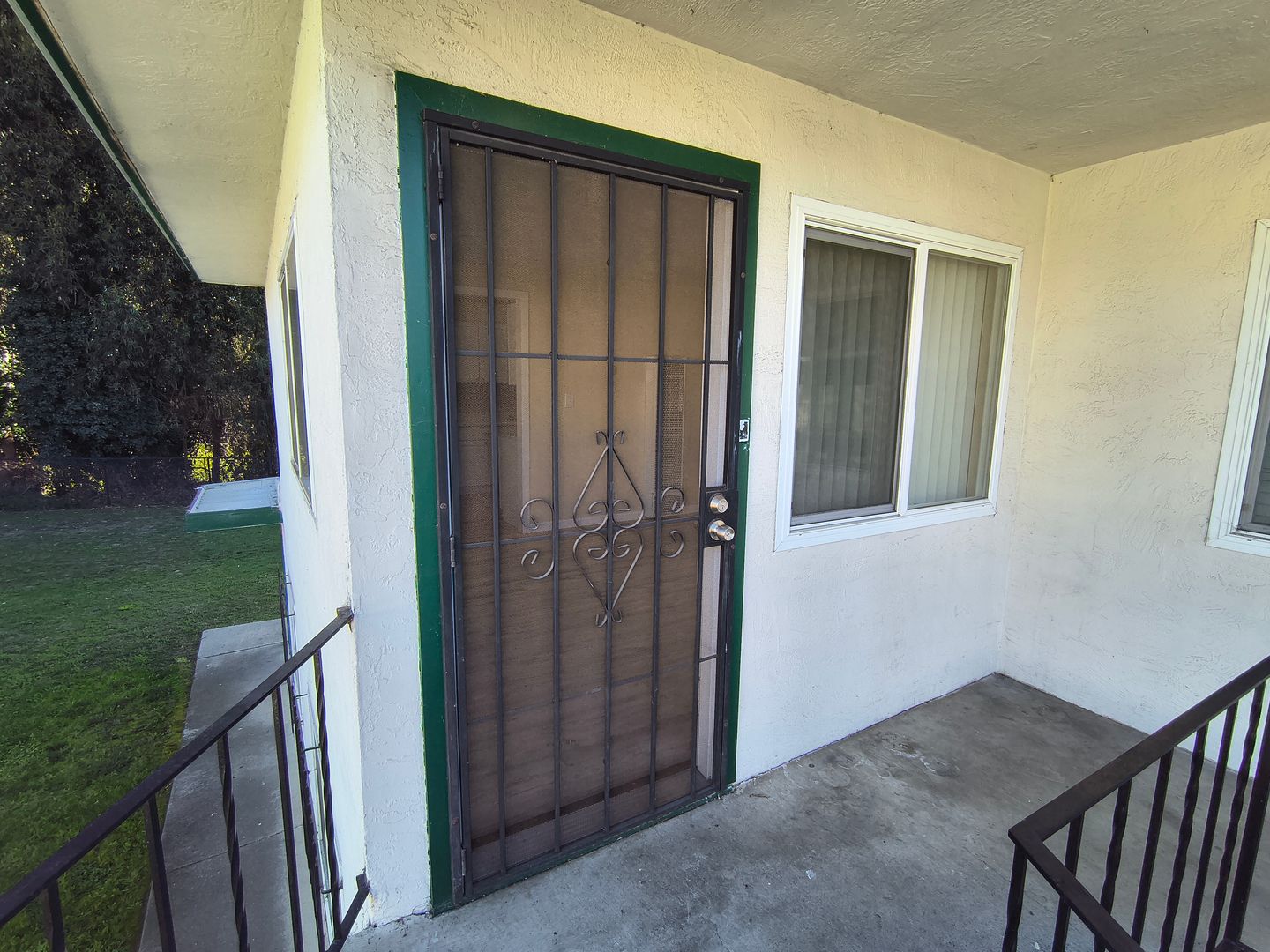 Castro Valley Apartment: 22218 Center Street
