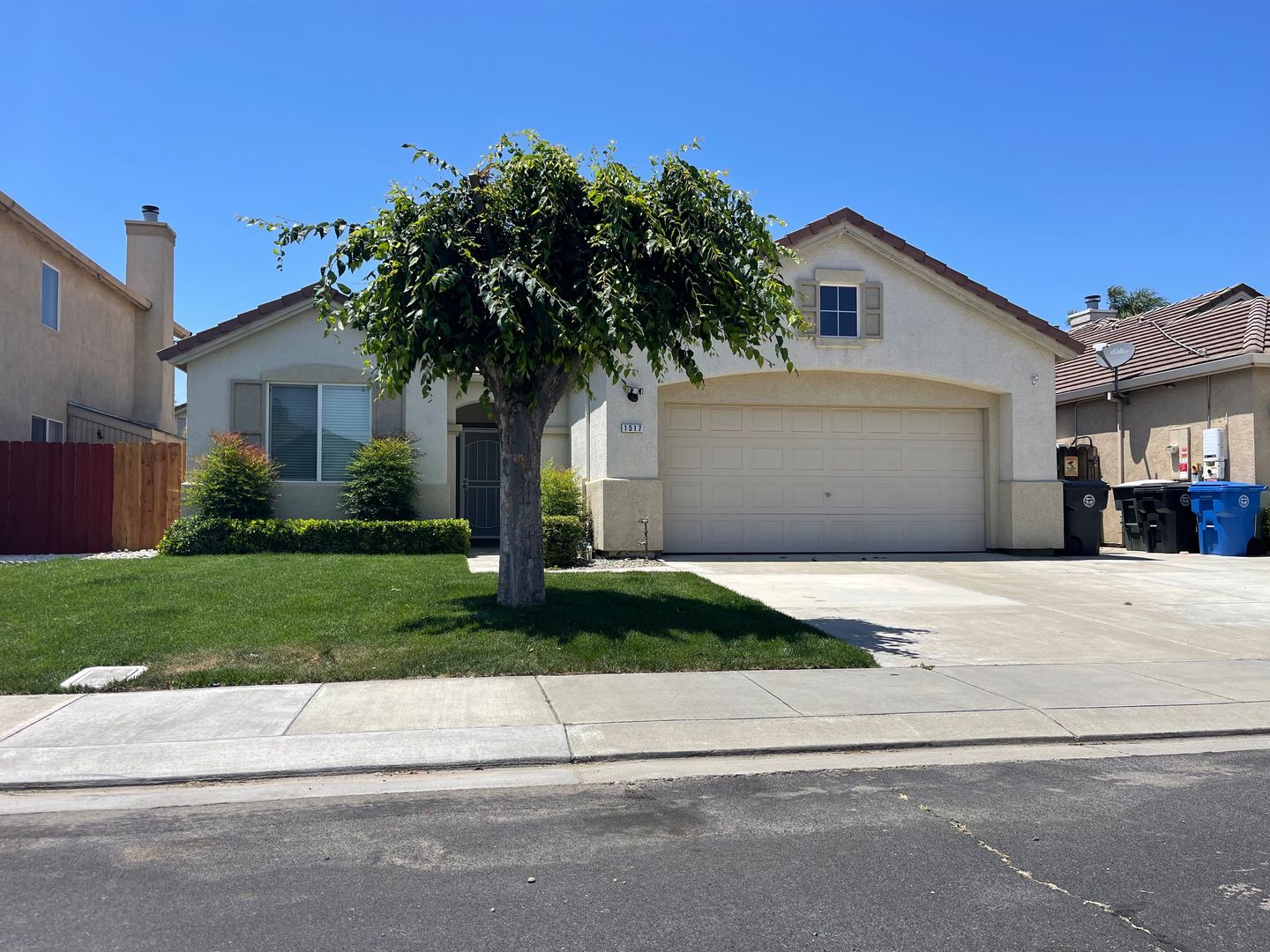 Manteca House: 1517 Swallow Tail Ln