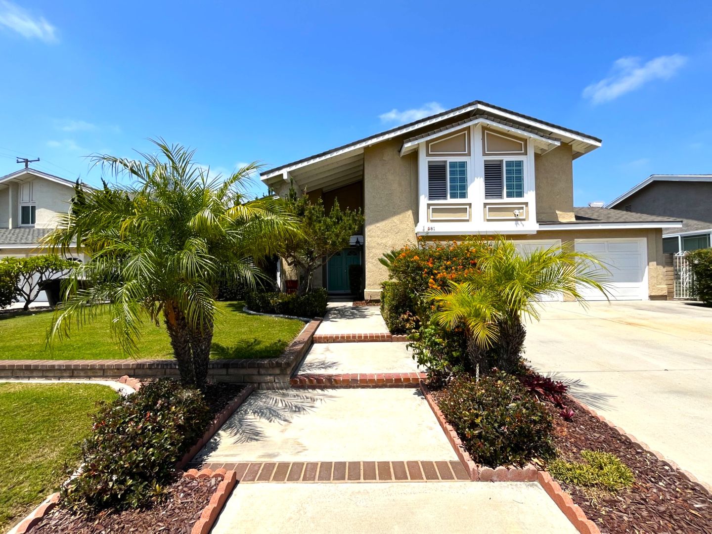 Anaheim House: 581 S Greenwich St