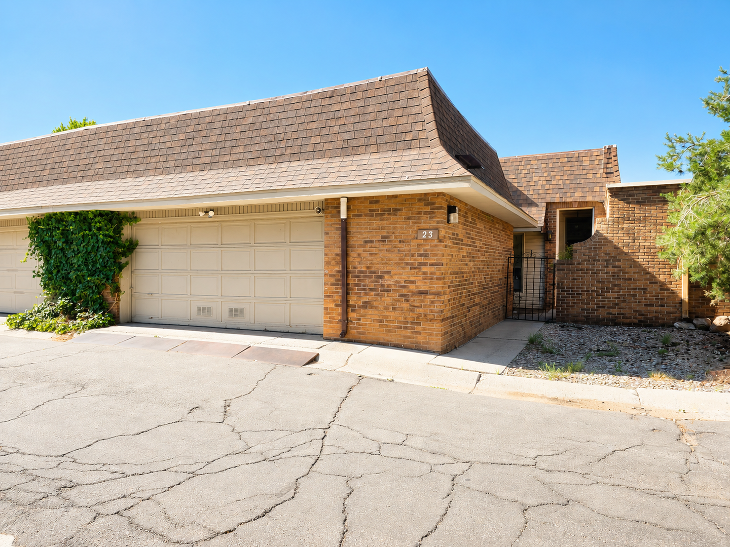Albuquerque Condo: 23 Lakeshore Dr. NE