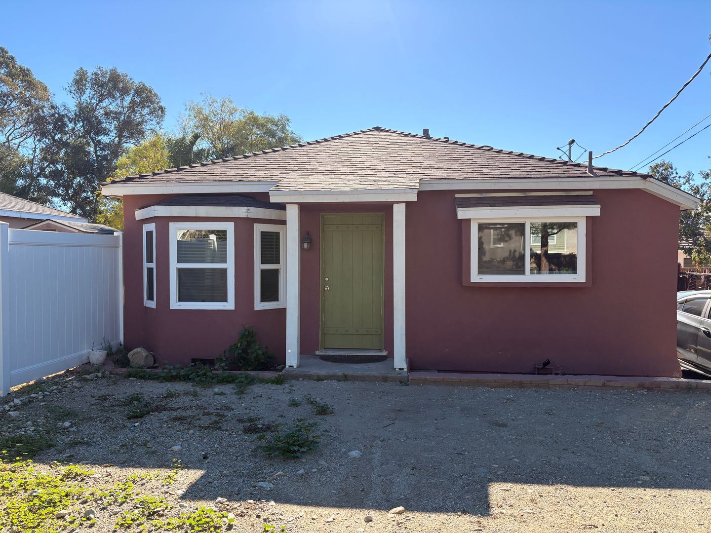 Fontana House: 15635 Curtis Ave. #1