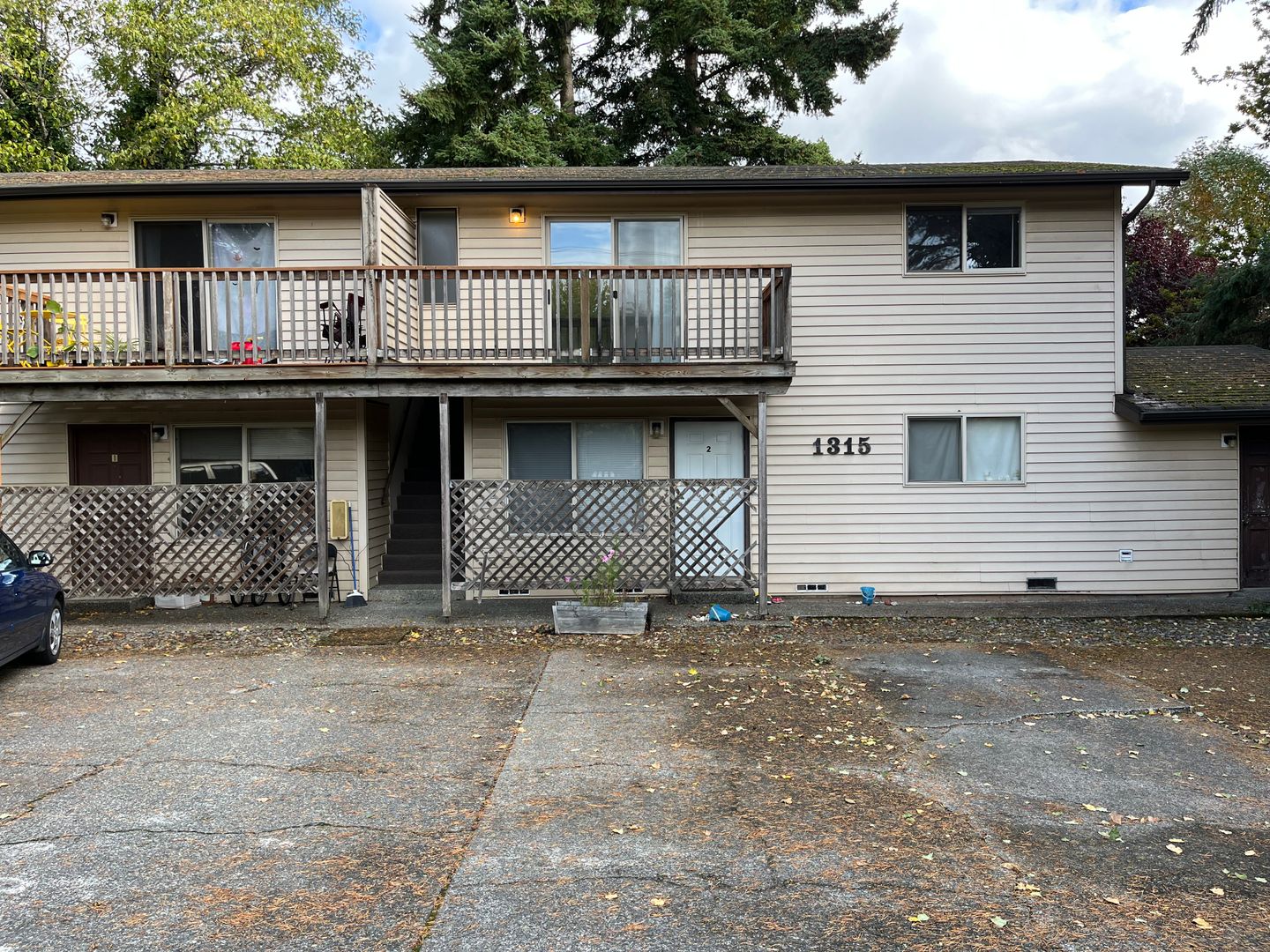 Bellingham Apartment: 1315 21st St. - # 4