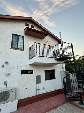 Brand New Studio Apartment in North Hollywood!!! – photo 1