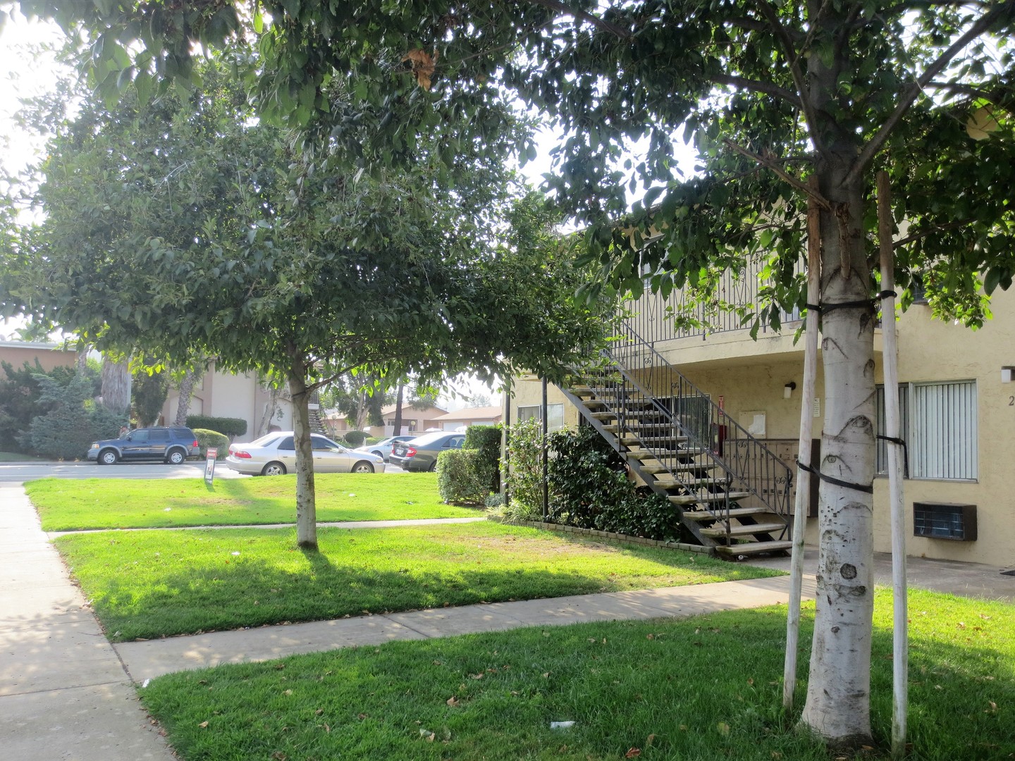 El Cajon Apartment: 962 South Mollison Avenue