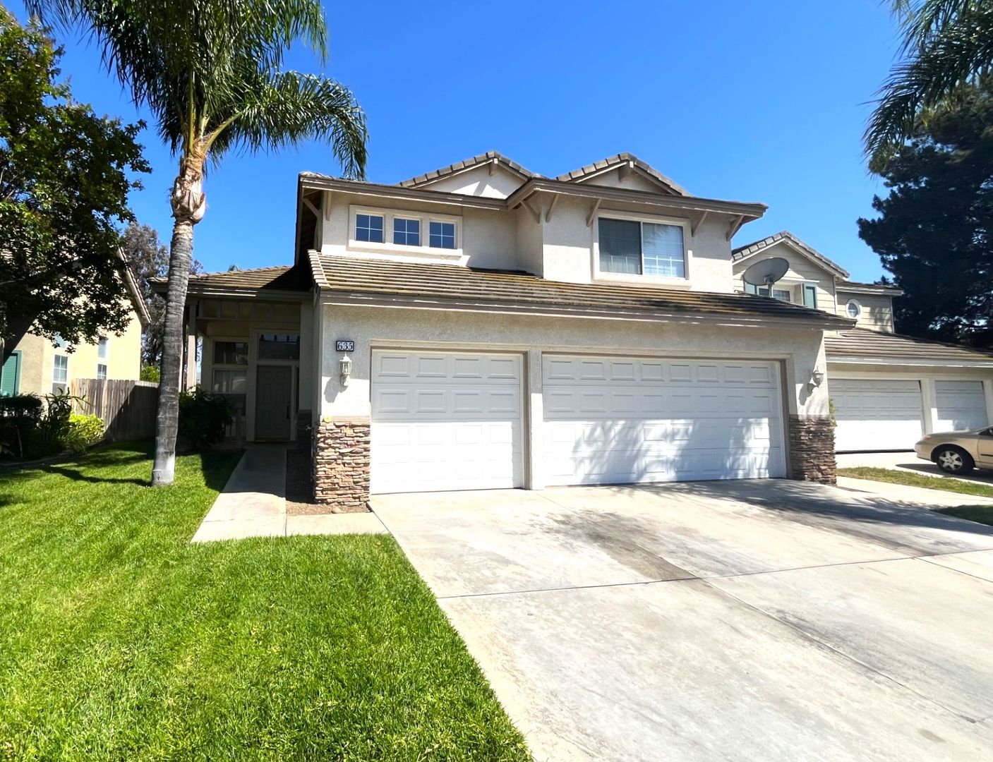 Corona House: 635 Shenandoah Rd