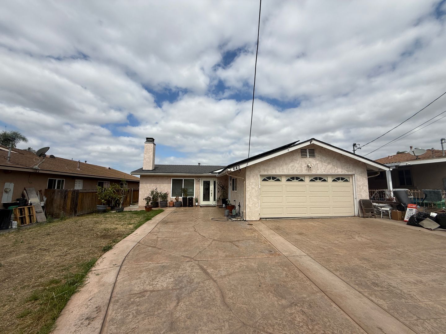 Spring Valley House: 640 Felicita Ave