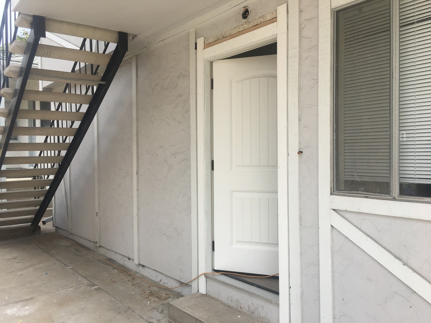 San Diego Apartment: 1451-1451 1/2 A & B Hornblend St