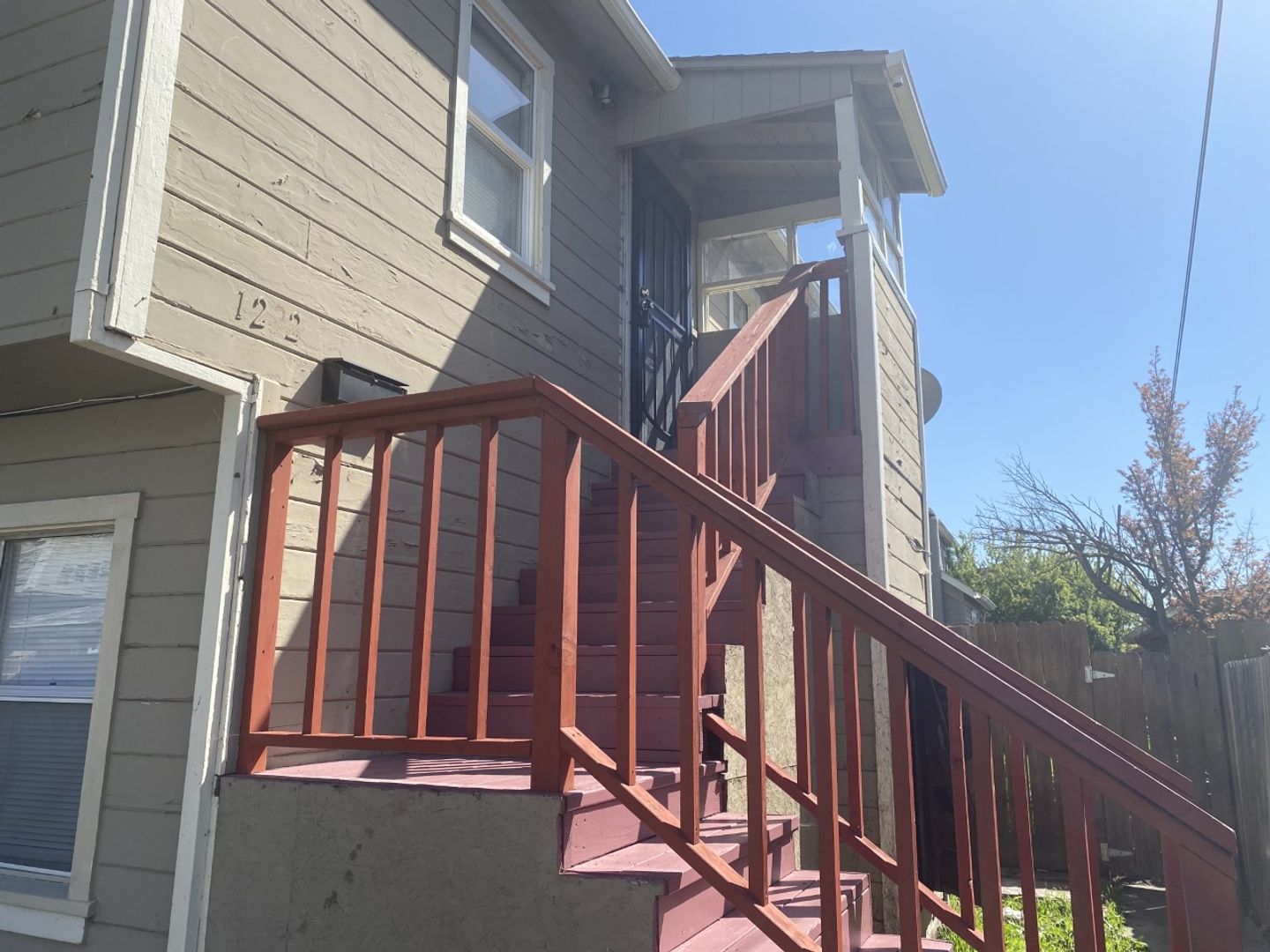 Vallejo Apartment: 1222-B York Street