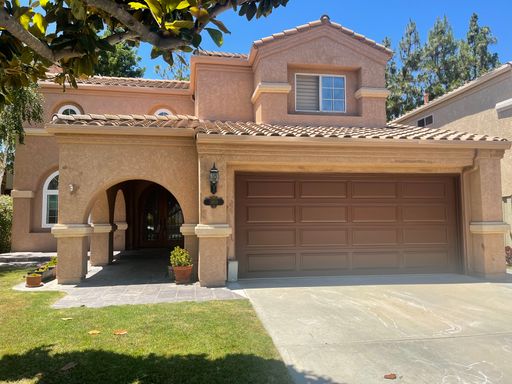 Calabasas Two-Story 4b/3b Beautiful Open Kitchen w/ Hardwood Floors throughout