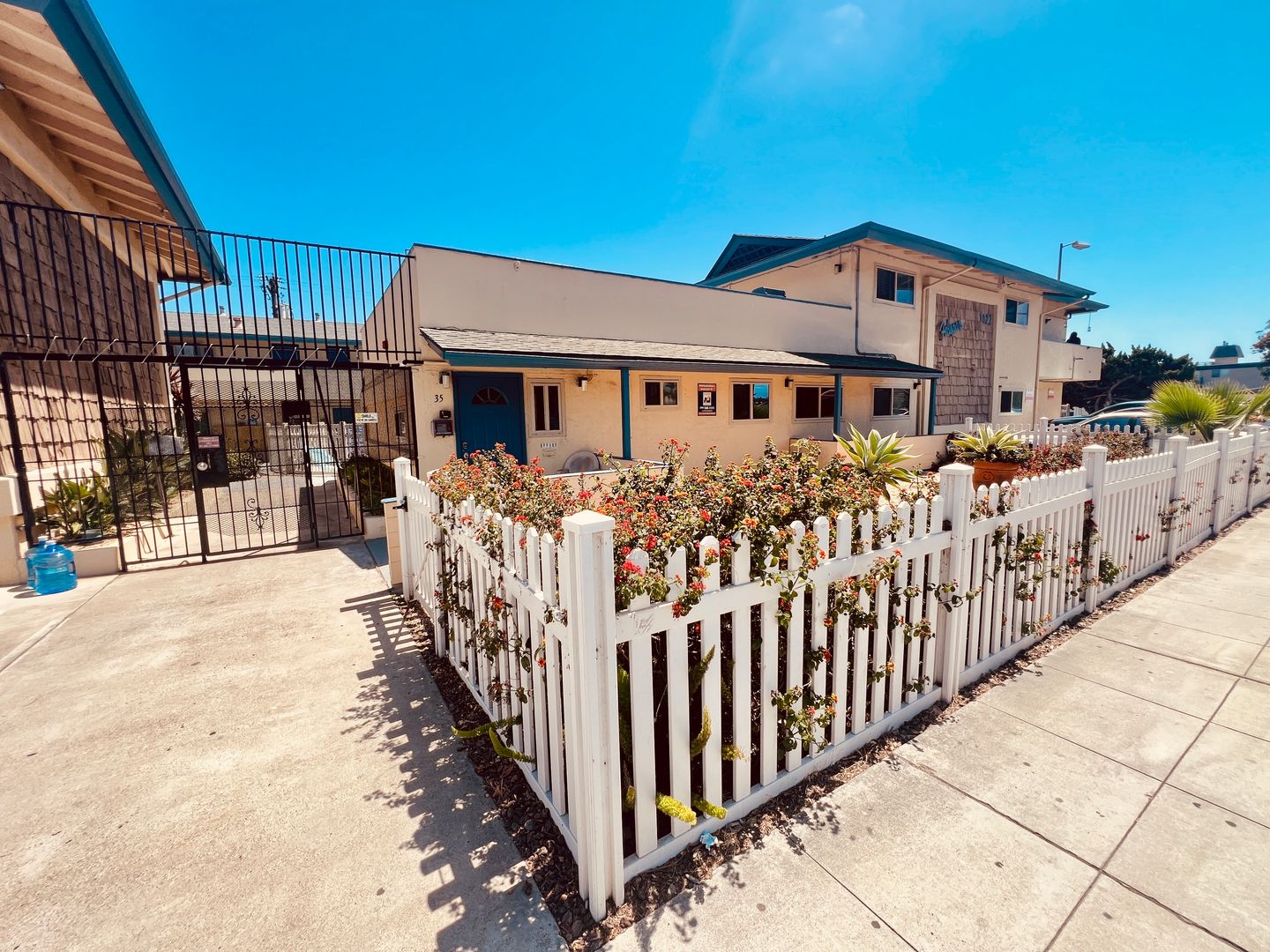 San Diego Apartment: 1027 Felspar Street