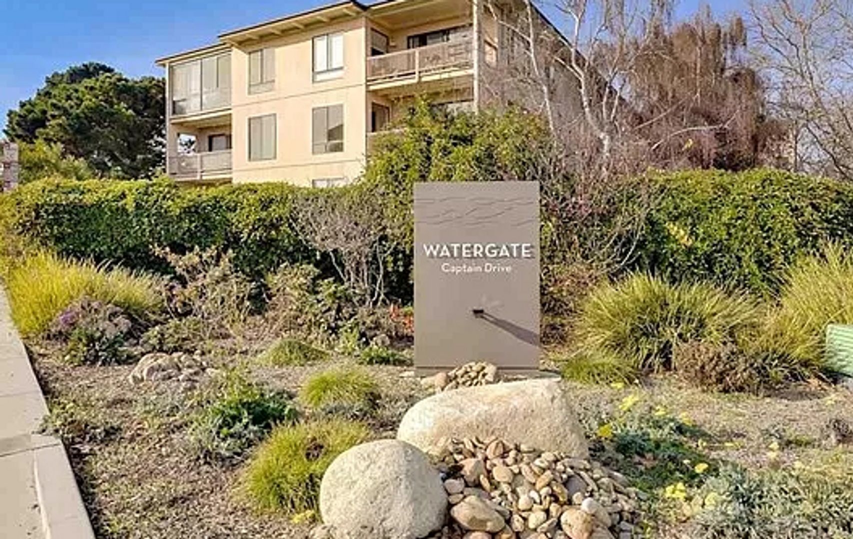 Emeryville Condo: 7 Captain Drive #214