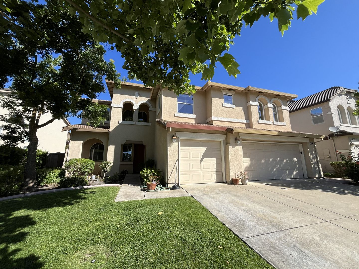 Elk Grove House: 9740 Ruddy Duck Way