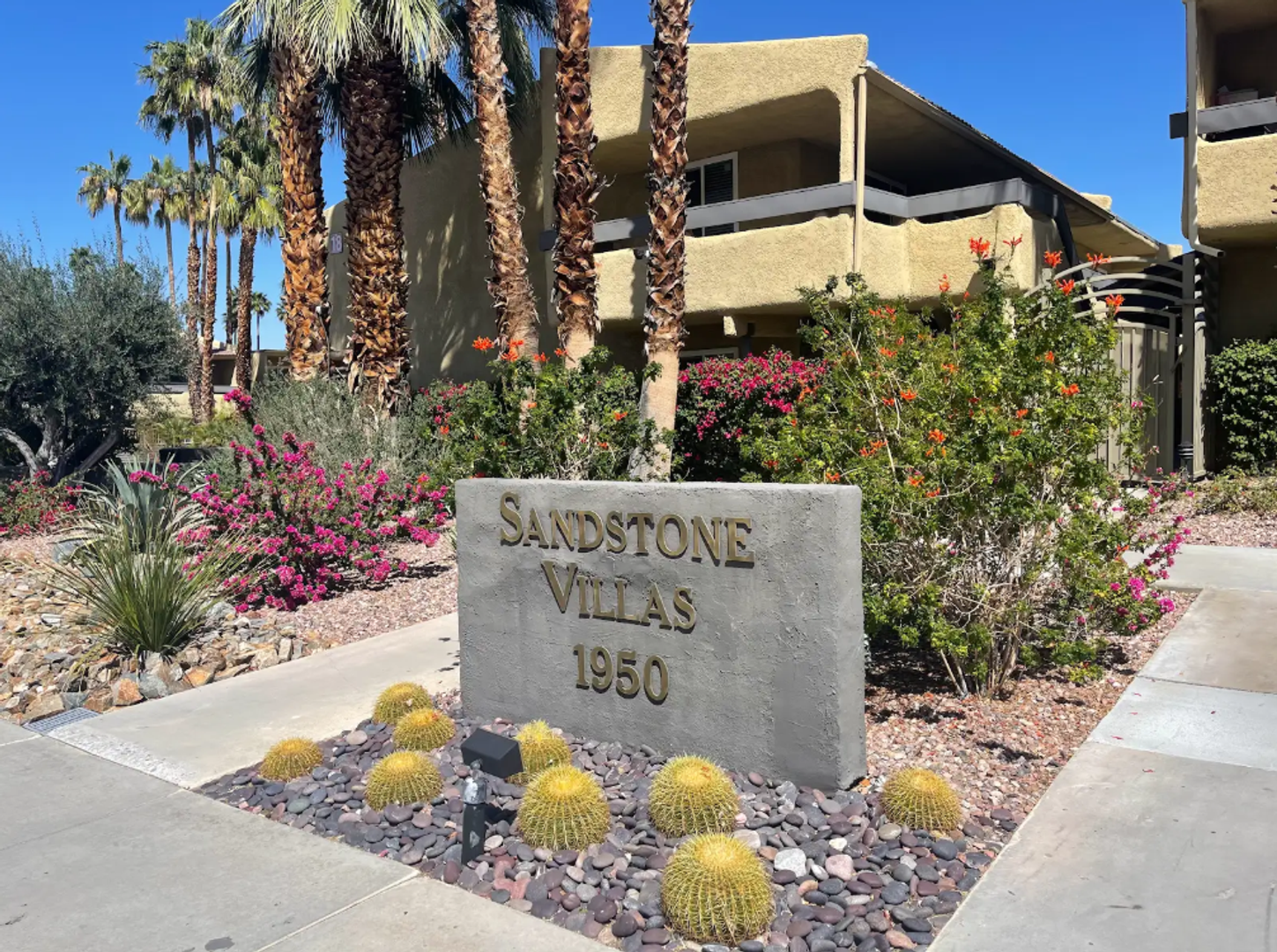 Palm Springs Condo: 1950 S Palm Canyon Drive