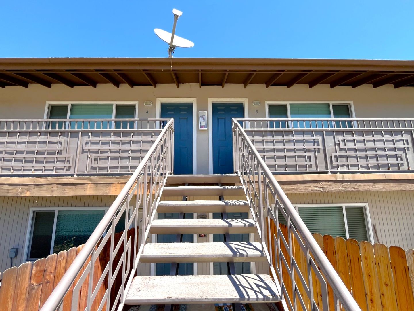 Redlands Apartment: 70 N. San Mateo St