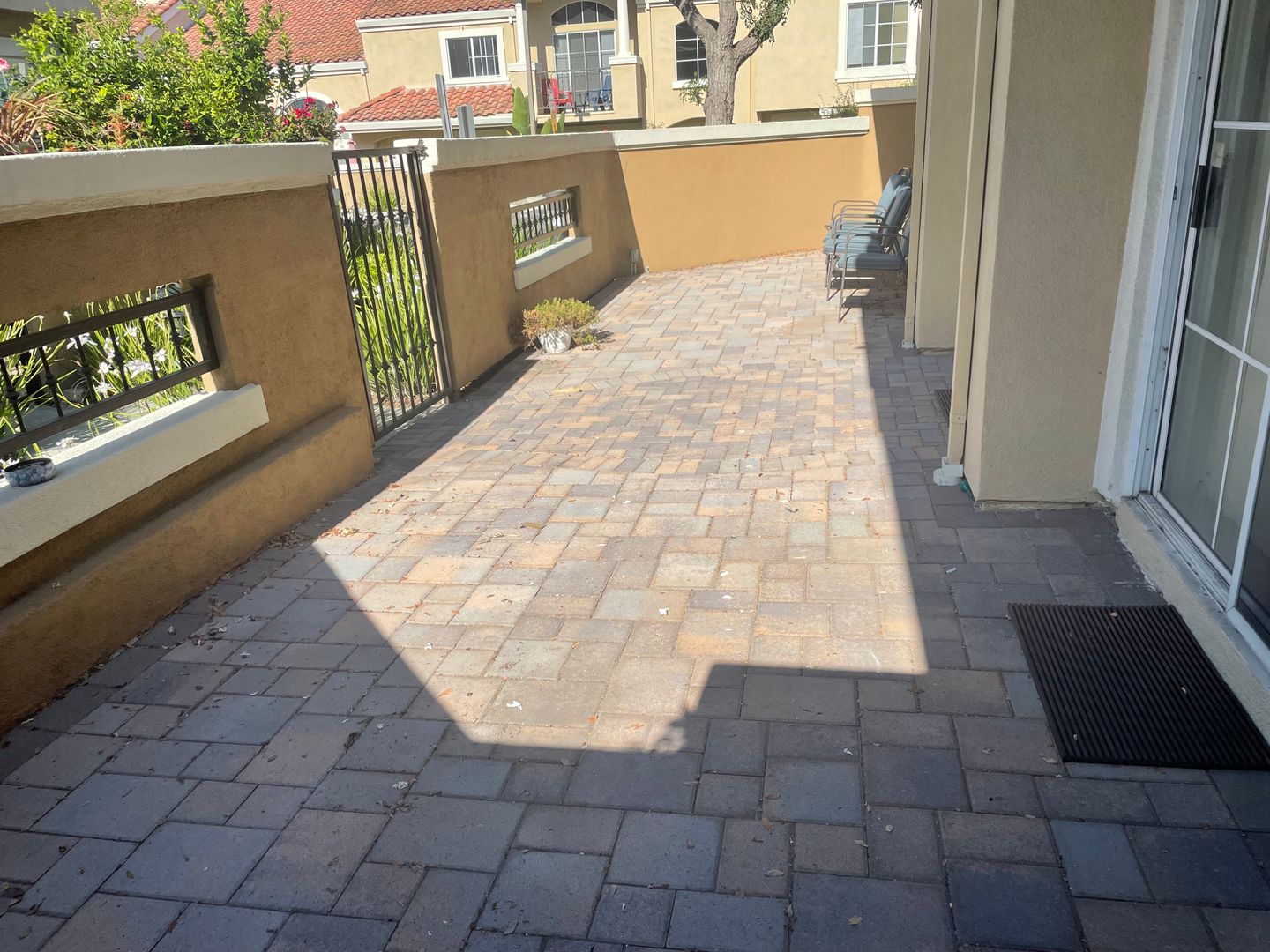 Aliso Viejo House: 9 Theater Ln