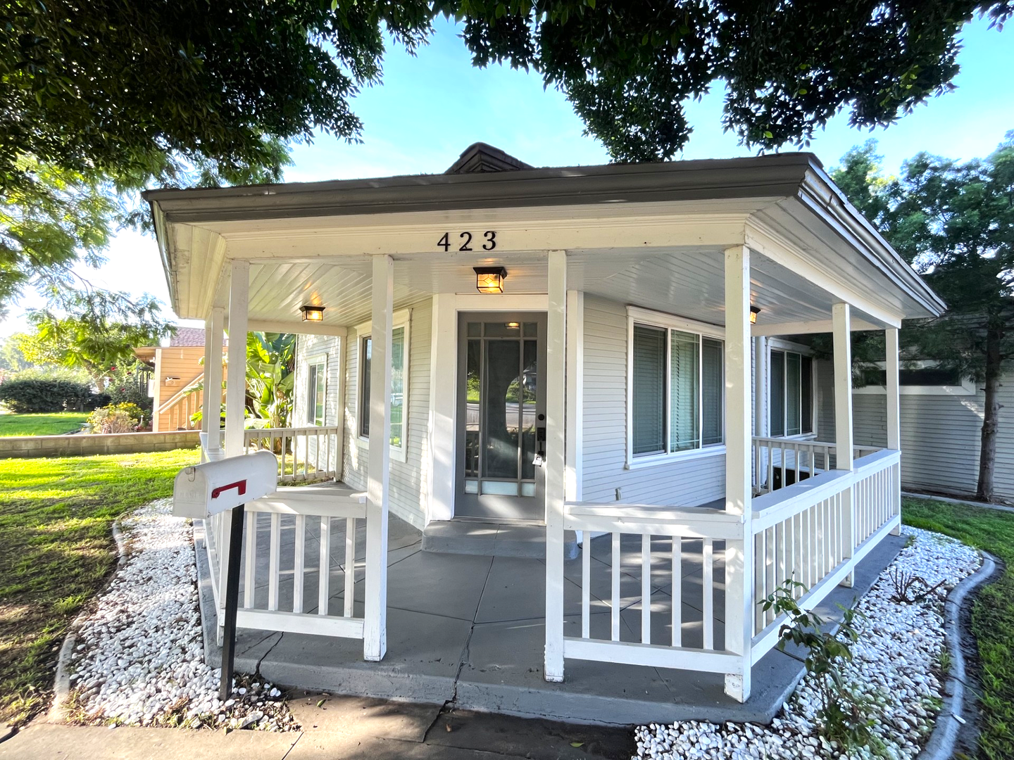 Corona House: 423 E. 8th St