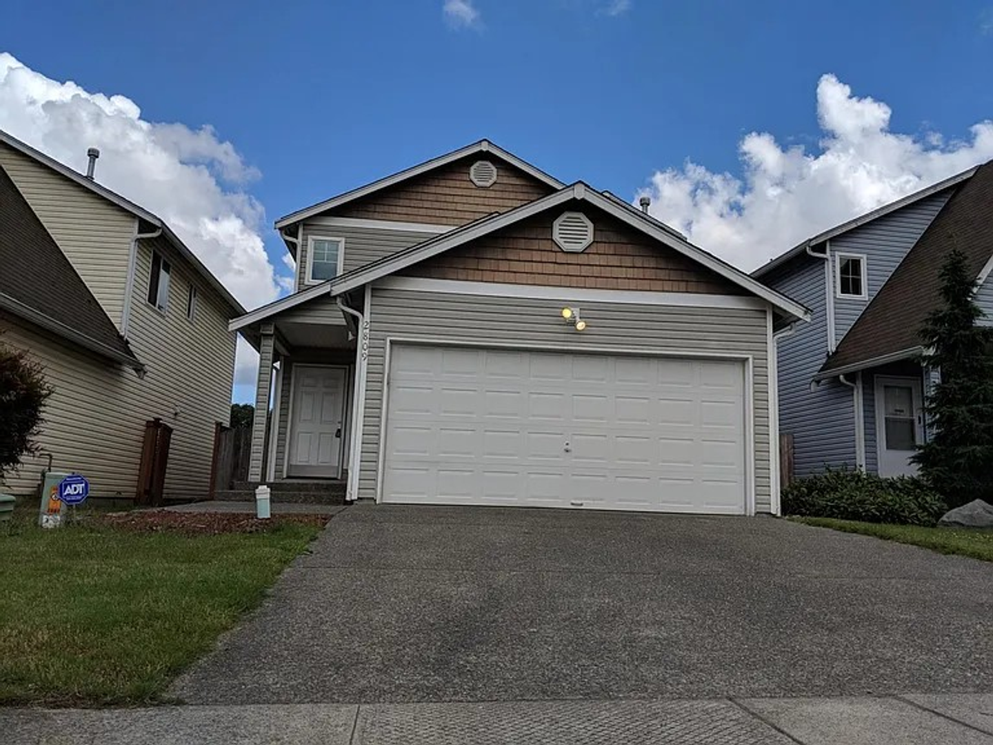 Tacoma House: 2809 186th St E