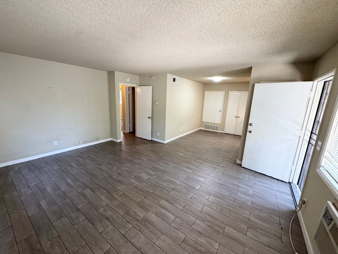 Anaheim House: 10743 Magnolia Ave #101