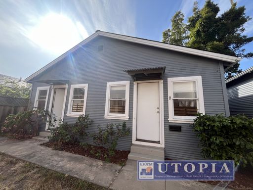 Newly Renovated One Bedroom, One Bathroom Cottage within Walking Distance to Capitola Beach and Village