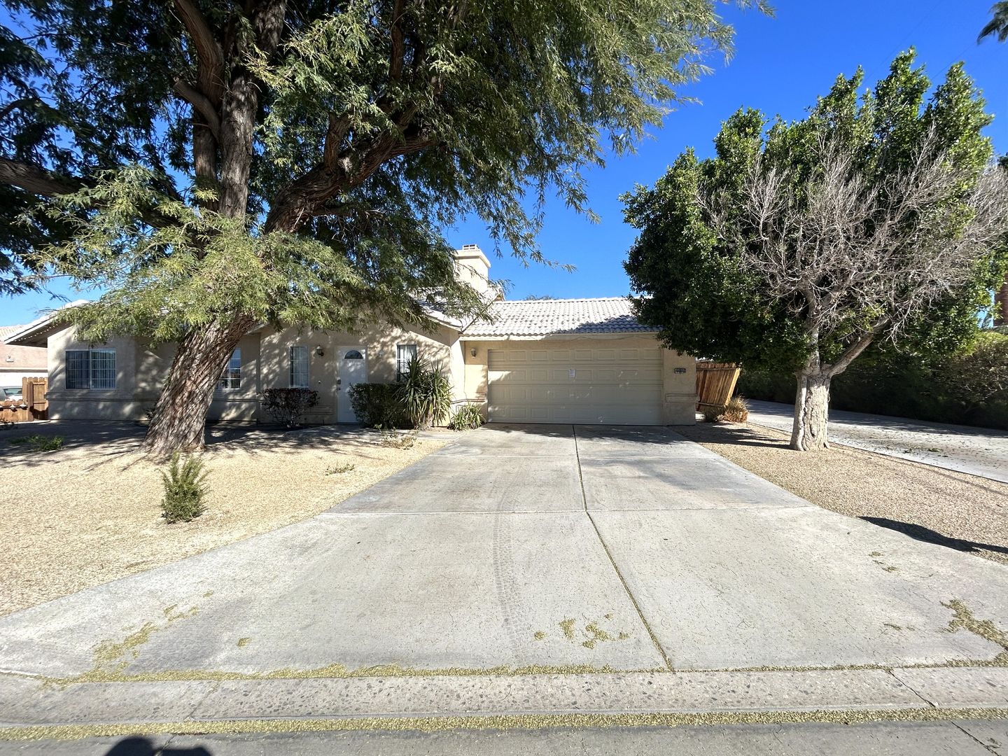 Palm Desert House: 44840 Ramona Ave