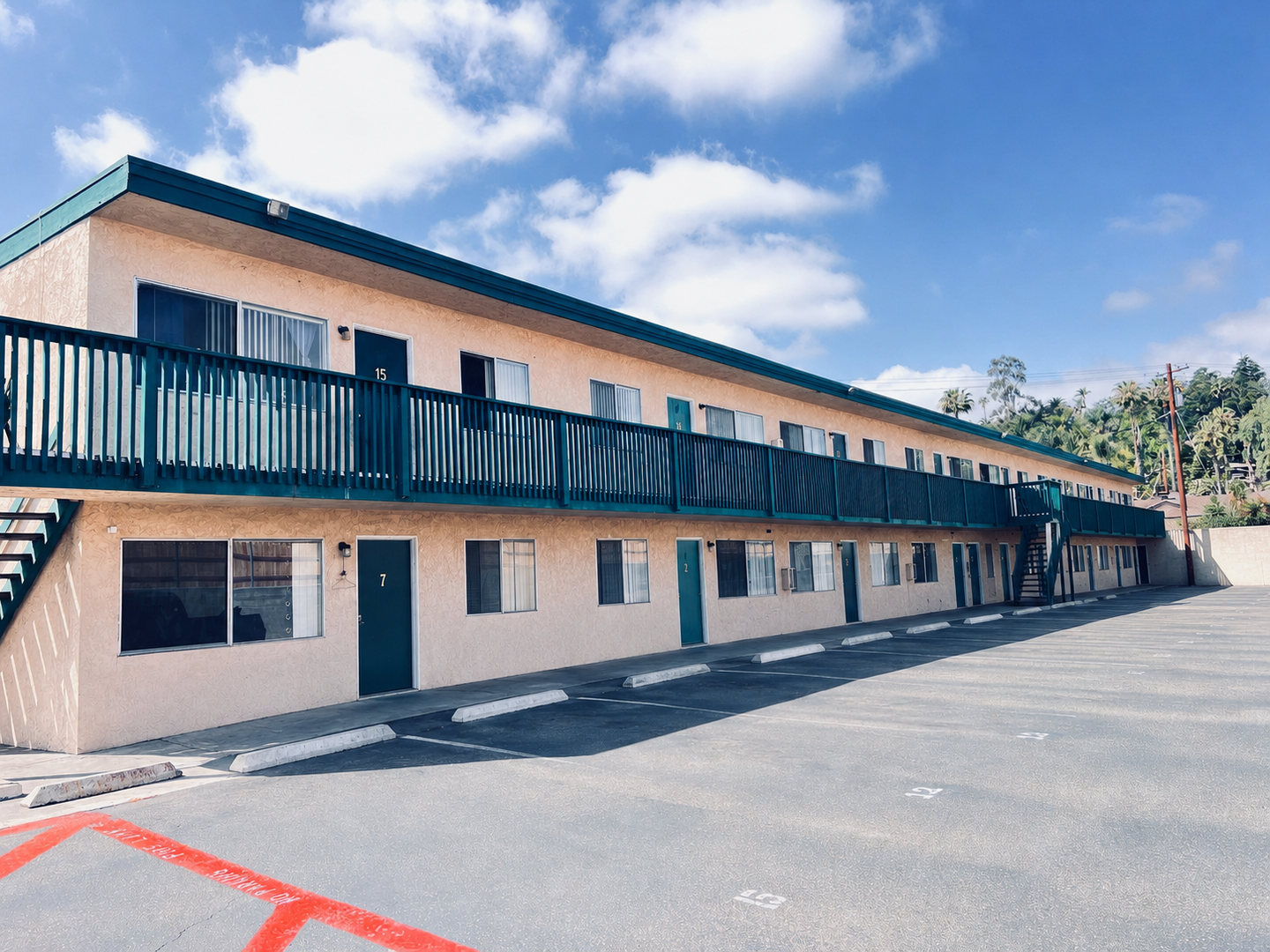 Vista Apartment: 2280 Primrose Avenue