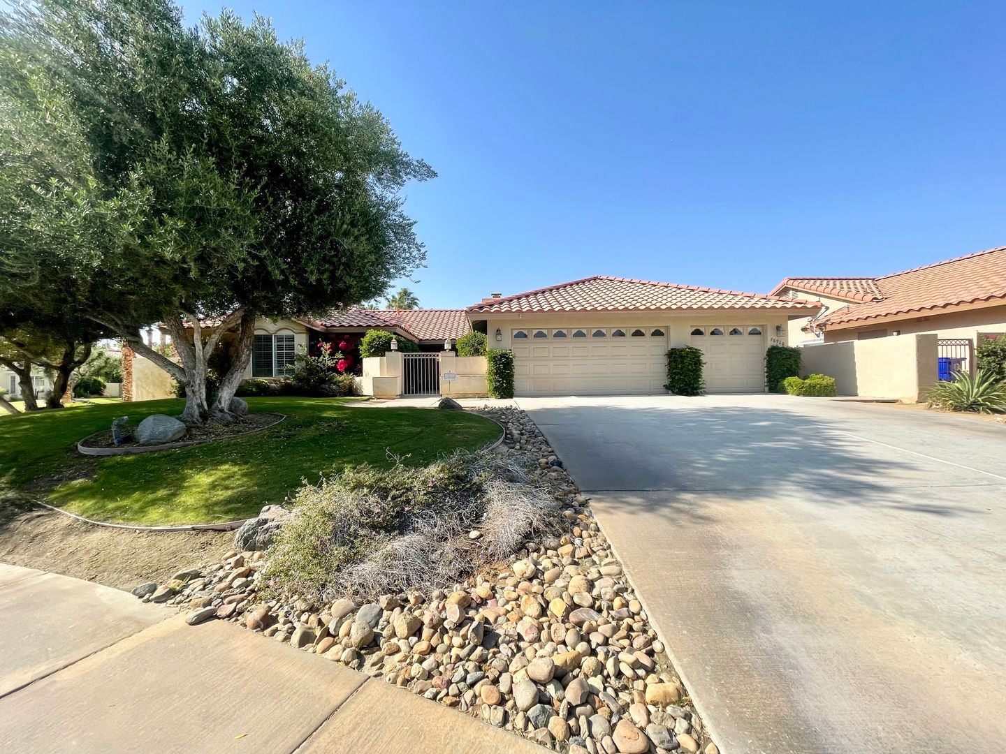 Palm Desert House: 76920 Sheffield Ct.