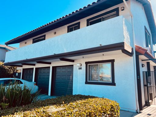 City Heights Fully Renovated One Bedroom Gated Condo with Garage – photo 1