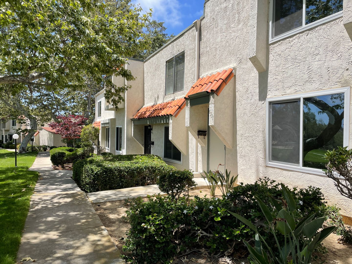 San Diego House: 6331 Dinamica Way