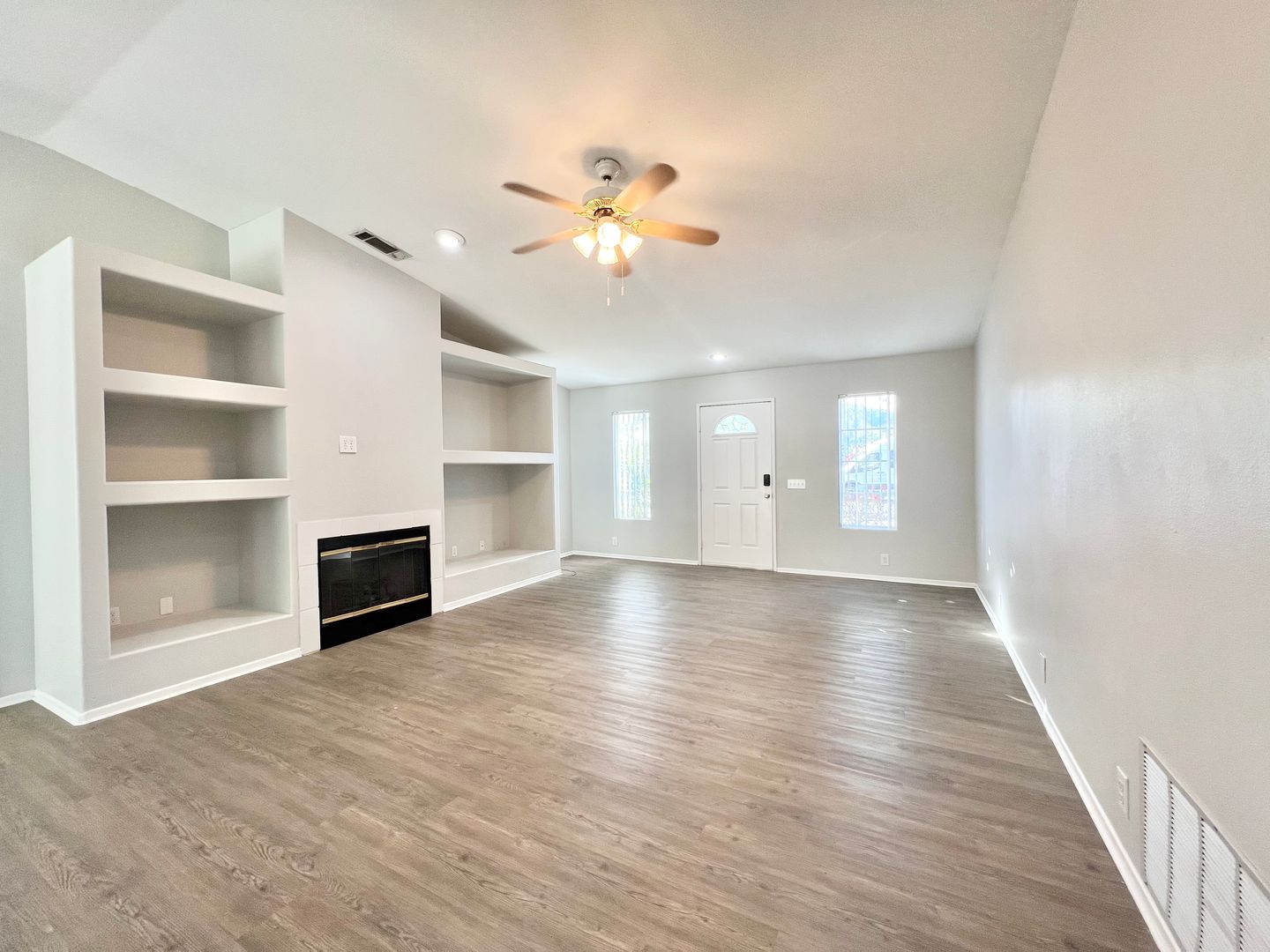 Palm Desert House: 44840 Ramona Ave