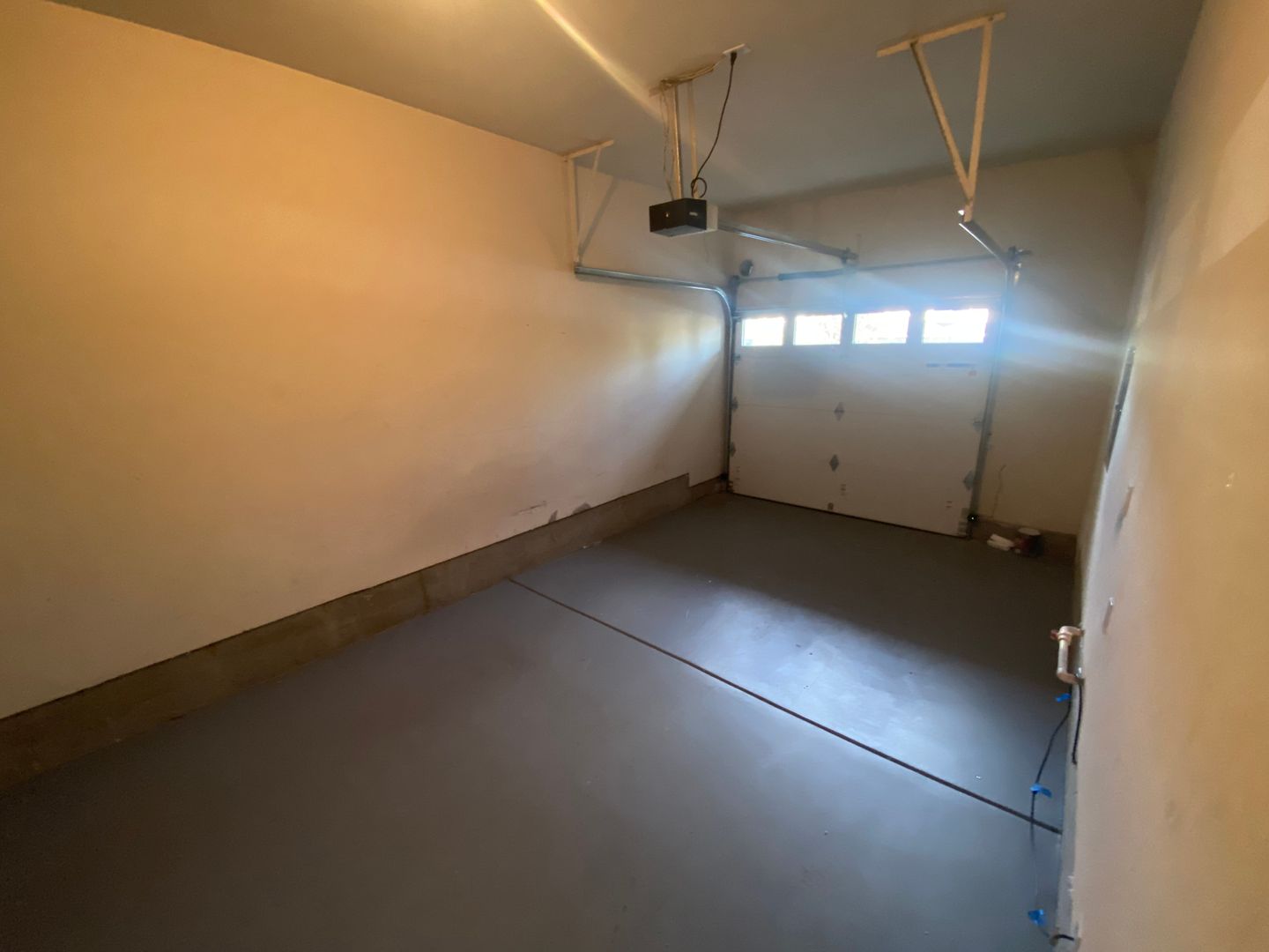 Portland Apartment: 15626 NE Milton PL