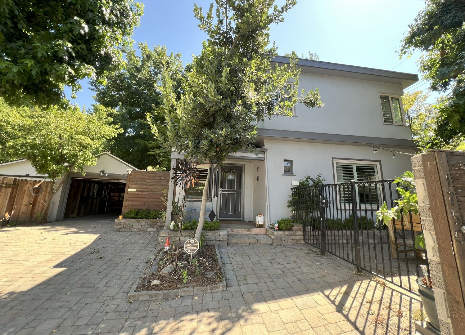Sacramento House: 1750 Caramay Way