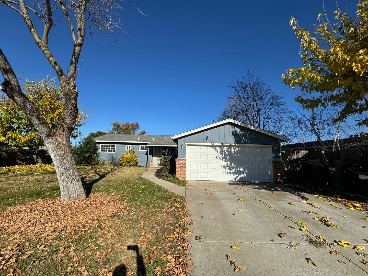 Carmichael House: 6049 Cherrelyn Way