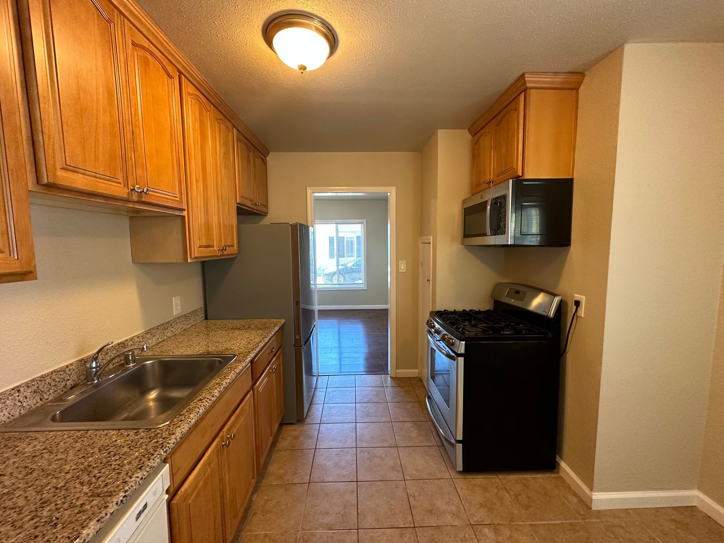 San Leandro Apartment: 1480-1496 167th Ave