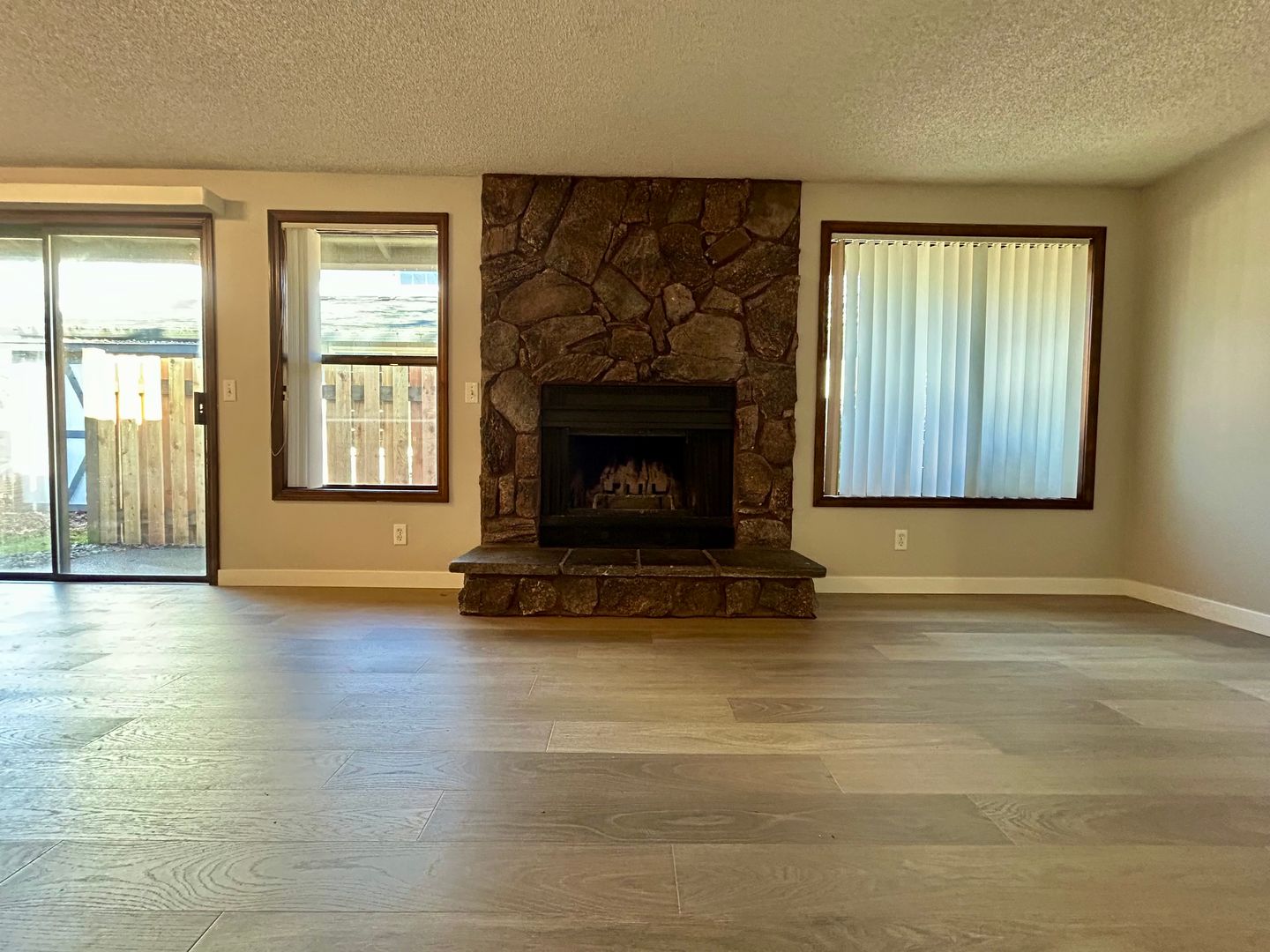 Vancouver House: 3041 NE 103rd Loop