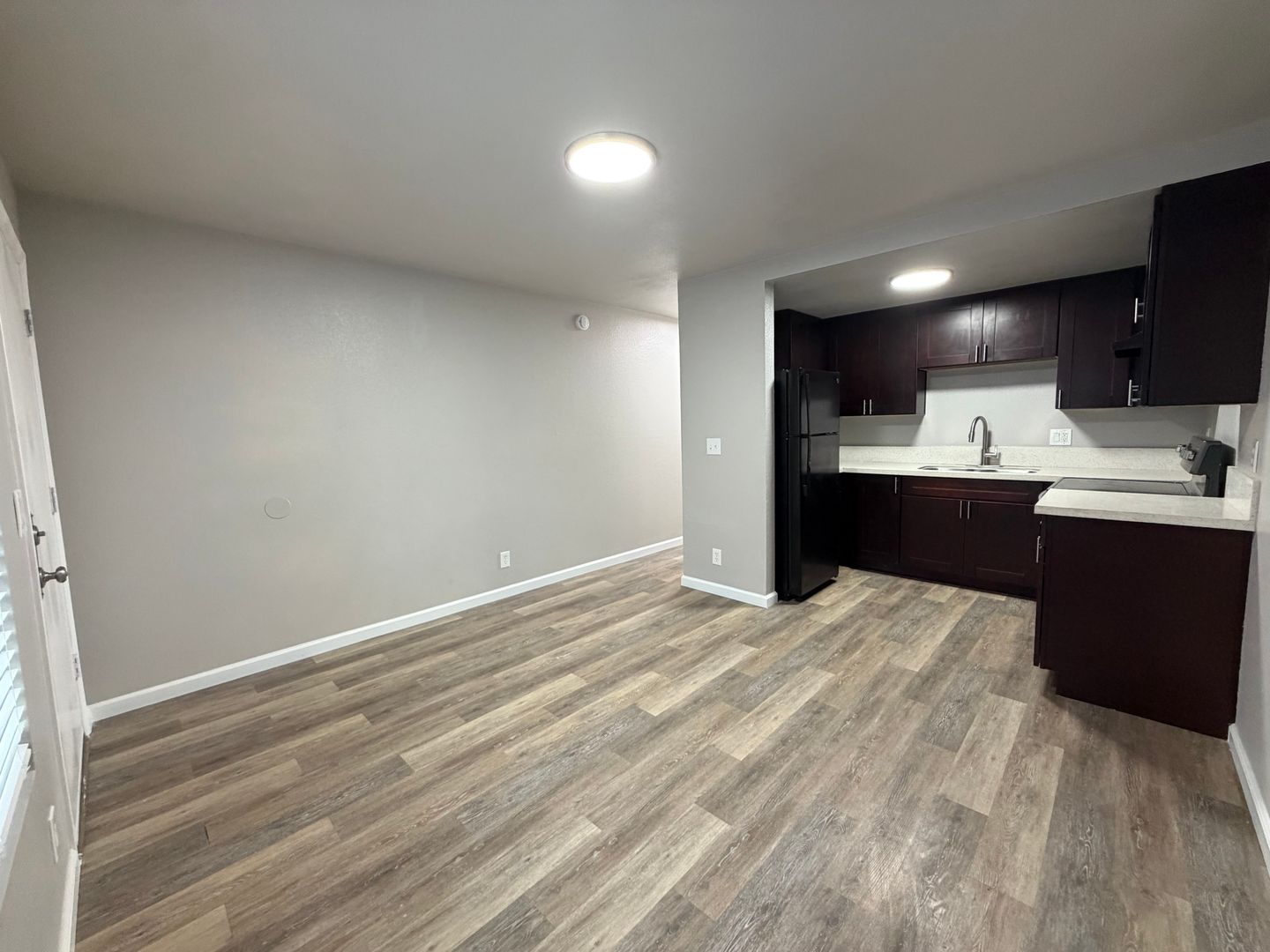 San Diego Apartment: 4201 51st St