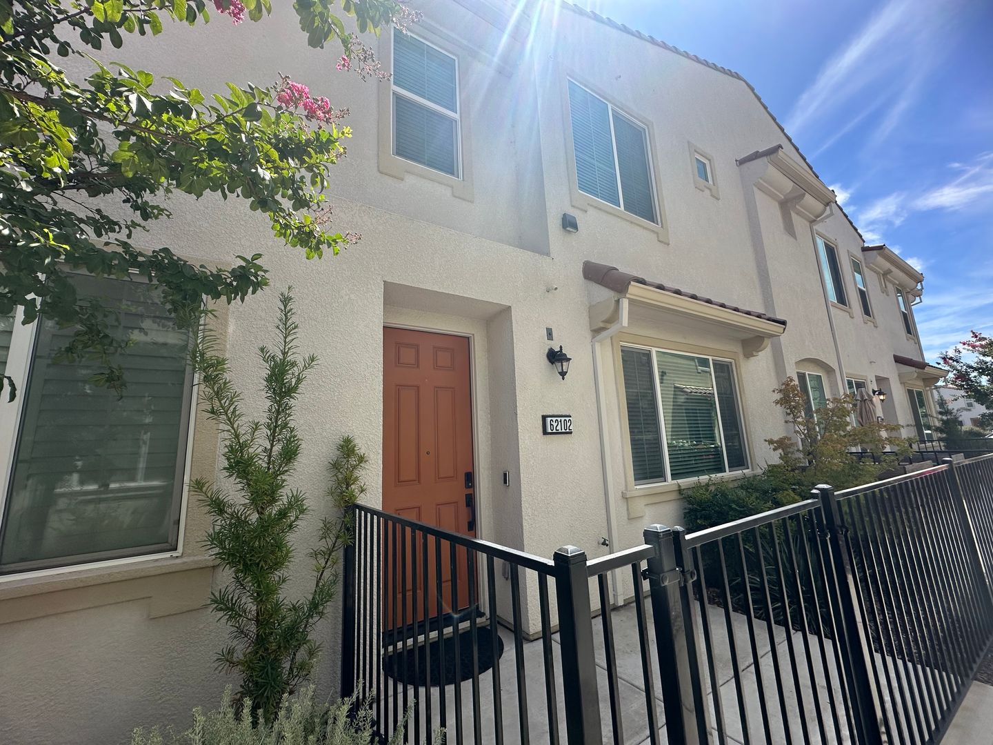 Sacramento House: 5301 E Commerce Way