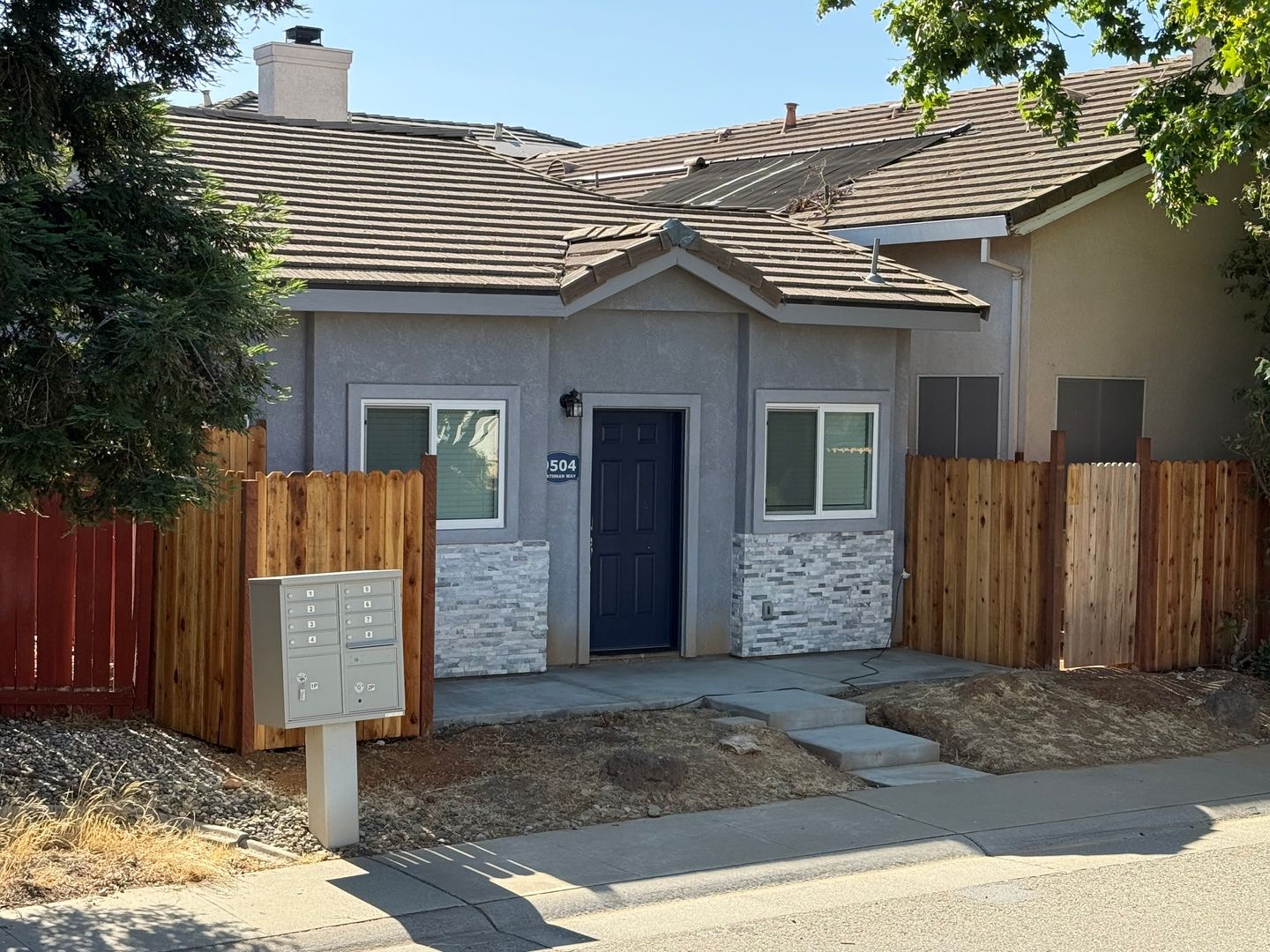 Elk Grove House: 9504 Heathman Way