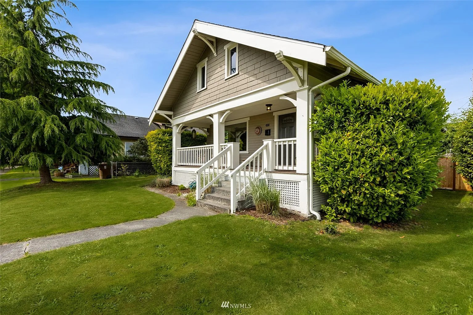 Tacoma House: 4514 S J Street