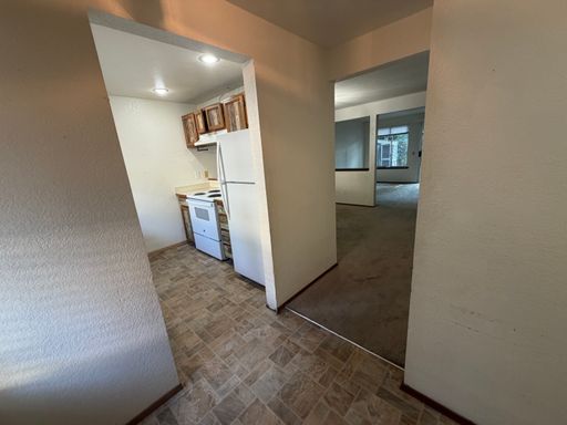 2bd/1.5bth Sweet Little Apartment in Edmonds – photo 1
