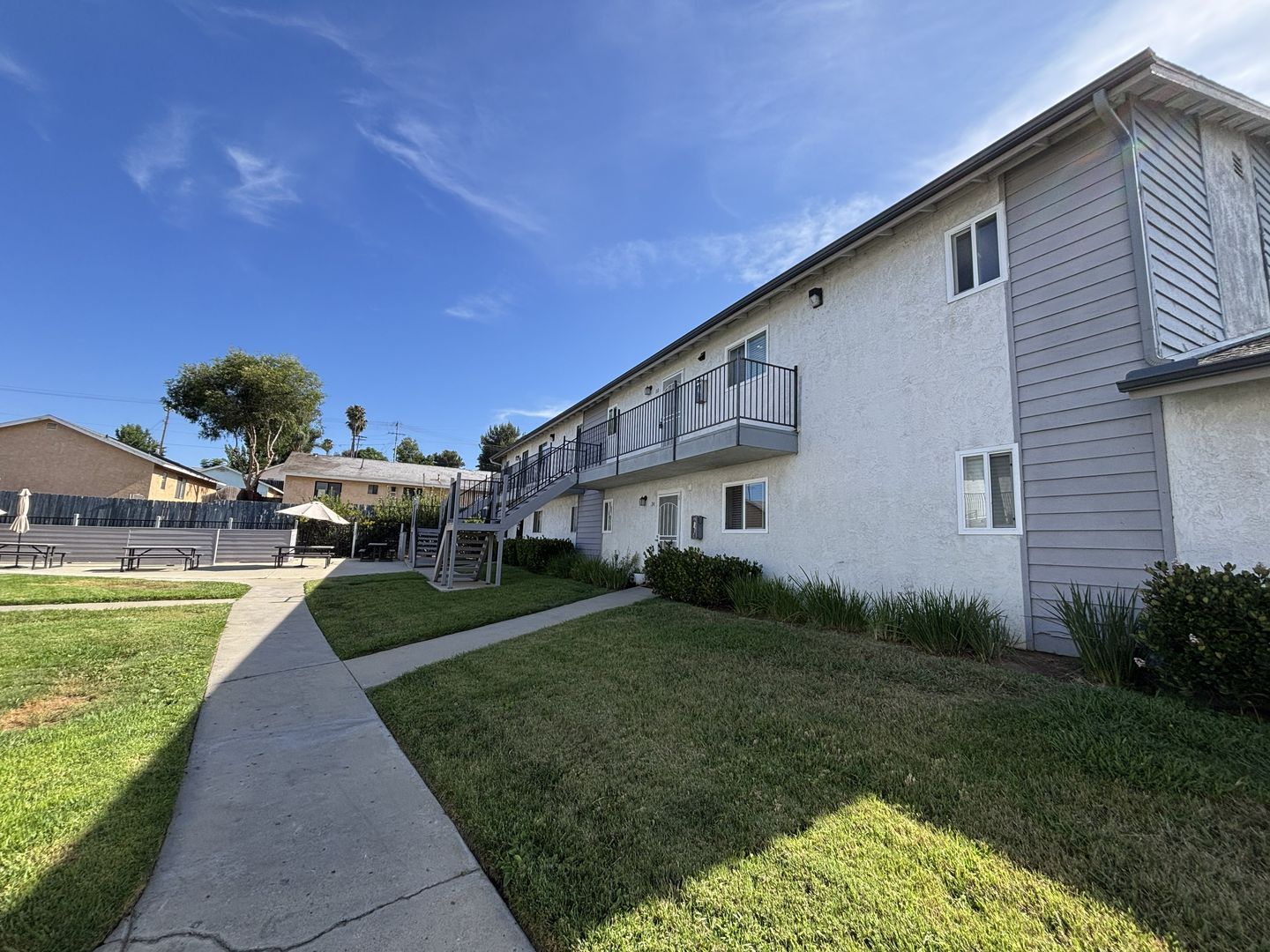 Fallbrook Apartment: 821 Old Stage Rd
