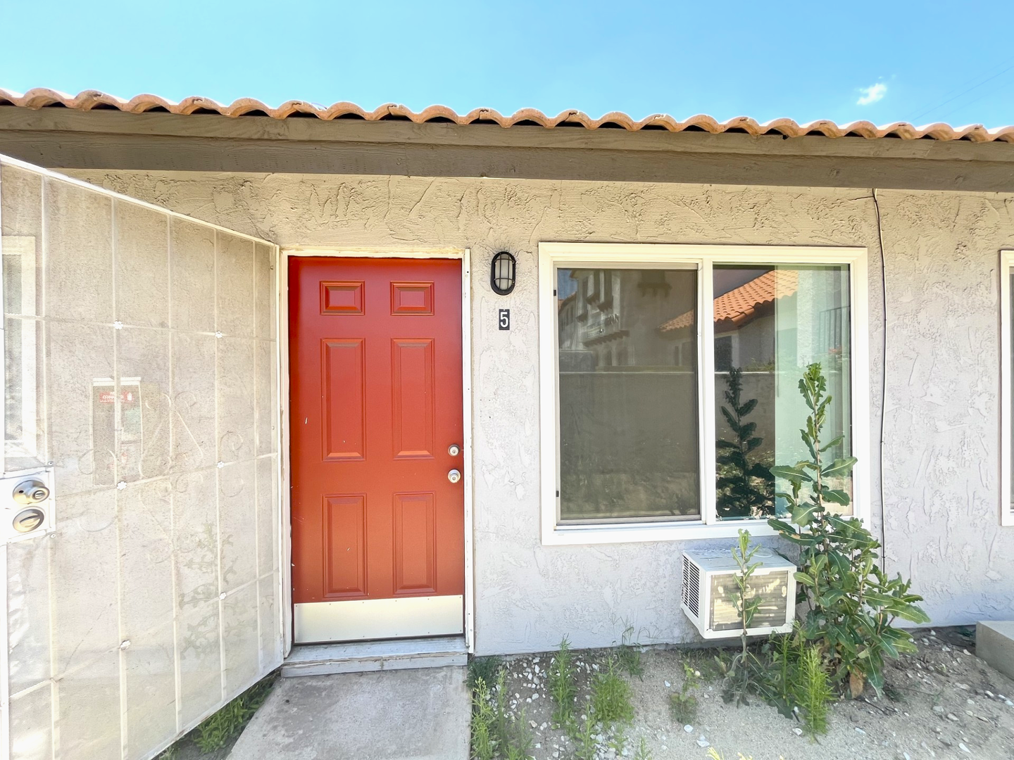 Moreno Valley Apartment: 24238 Postal Ave
