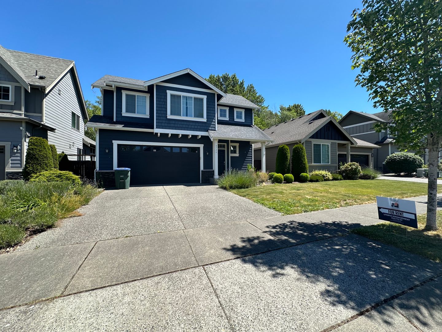 Bellingham House: 4726 Hadley St