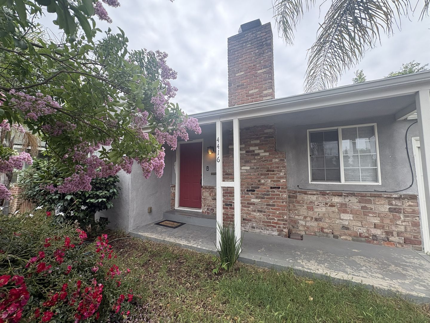 Sacramento House: 4416 12th Ave
