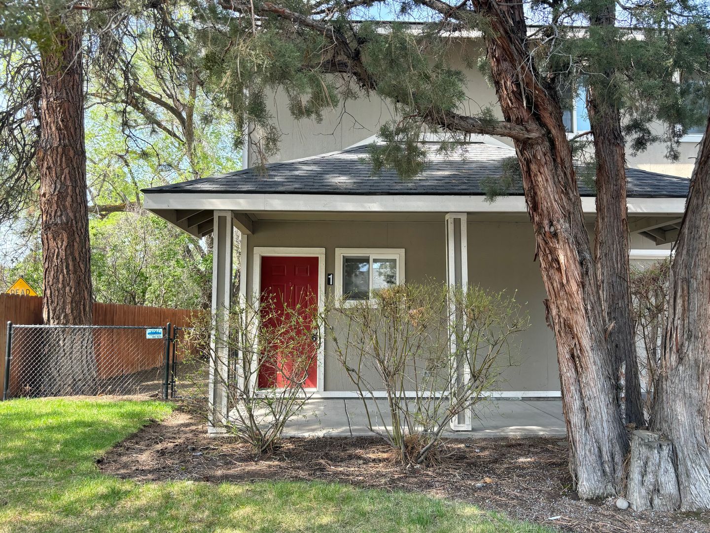 Bend Townhome: 14 SE McKinley Ave - 1