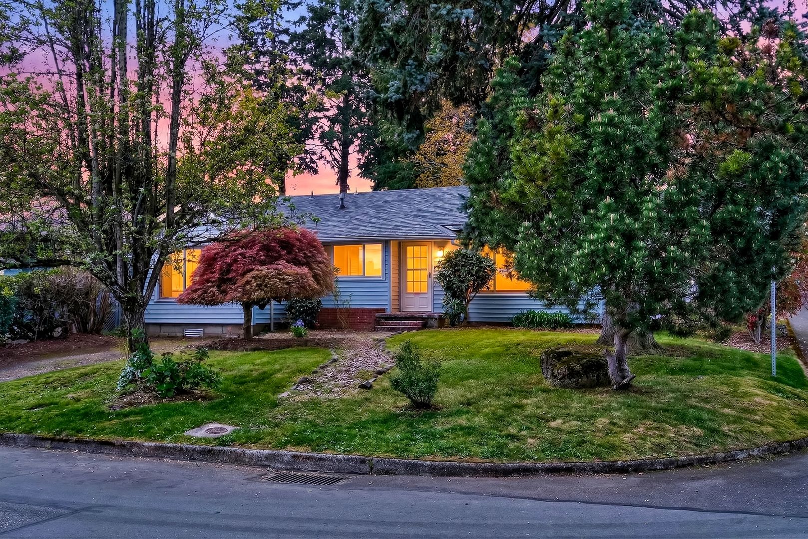 Gresham House: 345 NW Norman Ave.
